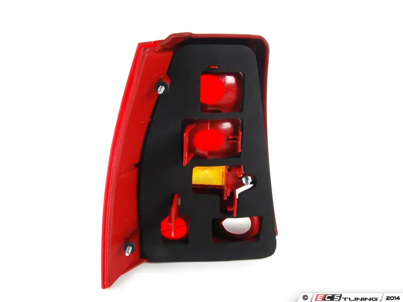 TYC - 1J9998002 - Ocean Style Tail Light Set