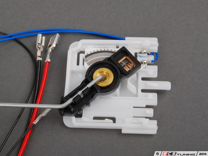 Genuine BMW 16147186457 E83 Fuel level sensor right (16147186457)