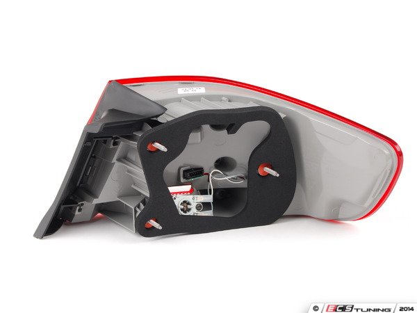 thumbnail image 2 of BMW 3 Series E91 LCI Rear Tail Light Lamp – Right Side (O/S) Trunk Lid – Genuine BMW 7289434 2 of 6