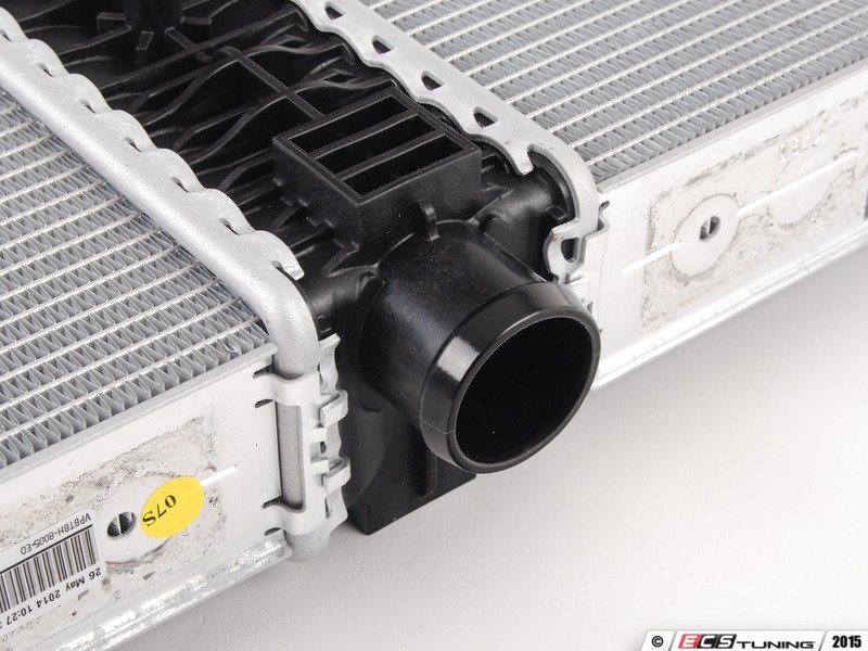 Genuine Volkswagen Audi 420191254B Radiator Center 