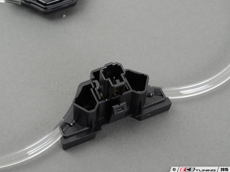 Genuine Volkswagen Audi 8V0947157A LED cup holder light (8V0 947 157 A)