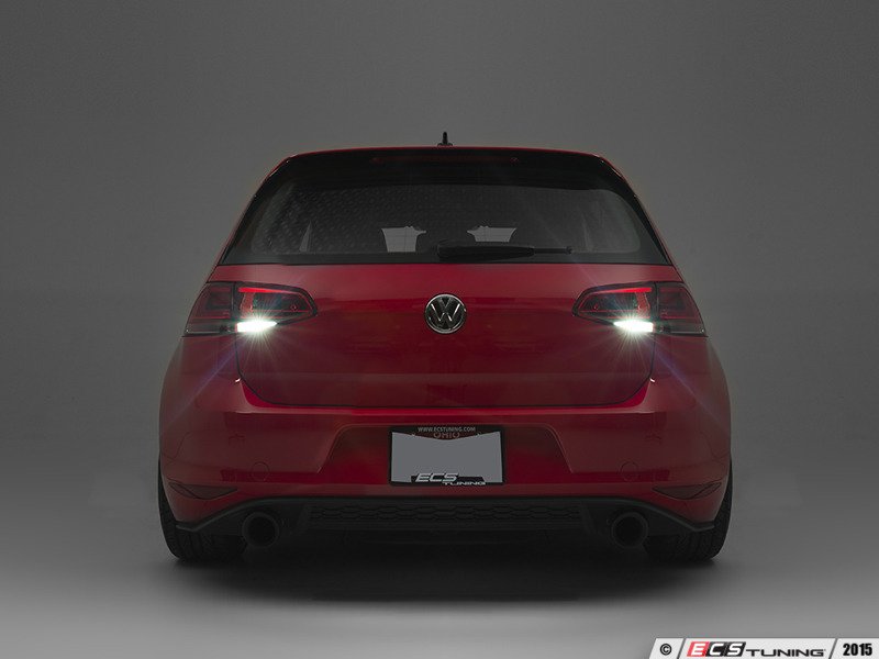 2015 vw golf license plate light