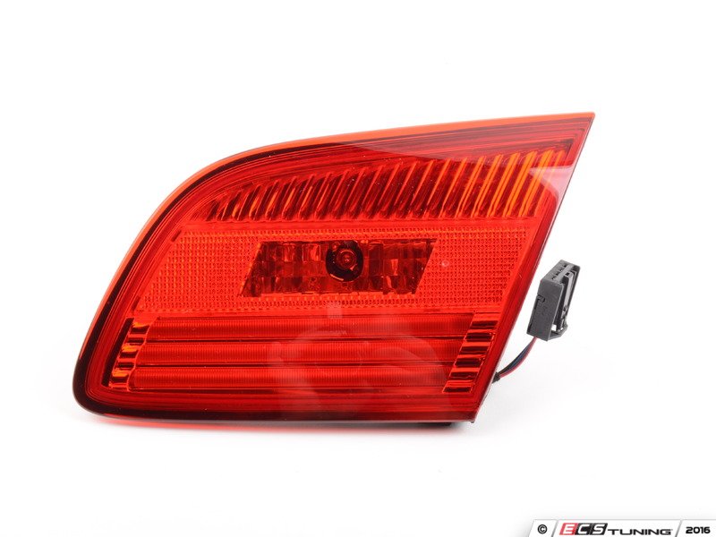 genuine-bmw-63217162304-inner-tail-light-right-63-21-7-162-304