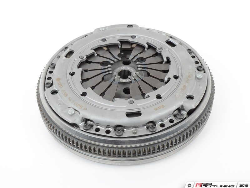 Genuine Volkswagen Audi 038105264J Clutch Kit With Flywheel (038