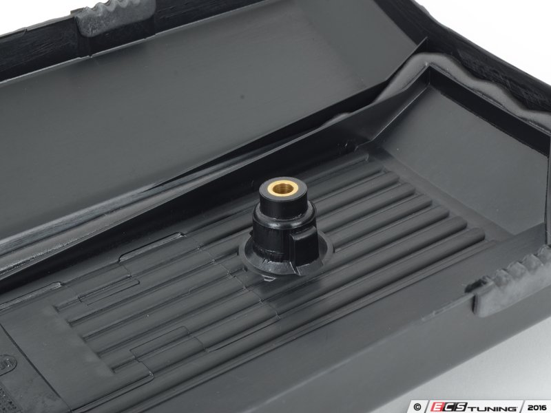 Genuine BMW 11121748633 Engine Beauty Cover (11121748633)