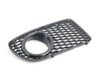 ES#1068079 - 1J5854662DB41 - Bora R Bumper Grille - Right - Replacement grille from the European Bora R - Genuine European Volkswagen Audi - Volkswagen