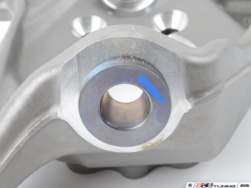Genuine Volkswagen Audi - 420407246G - Wheel Bearing housing (420 407 ...