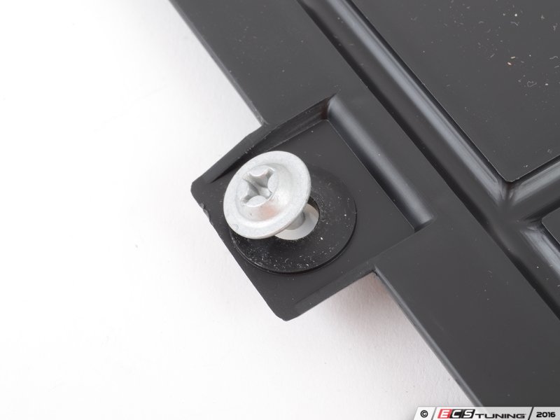 Genuine BMW 51617199687 E85 Oil Drain Plug Access Panel (51617