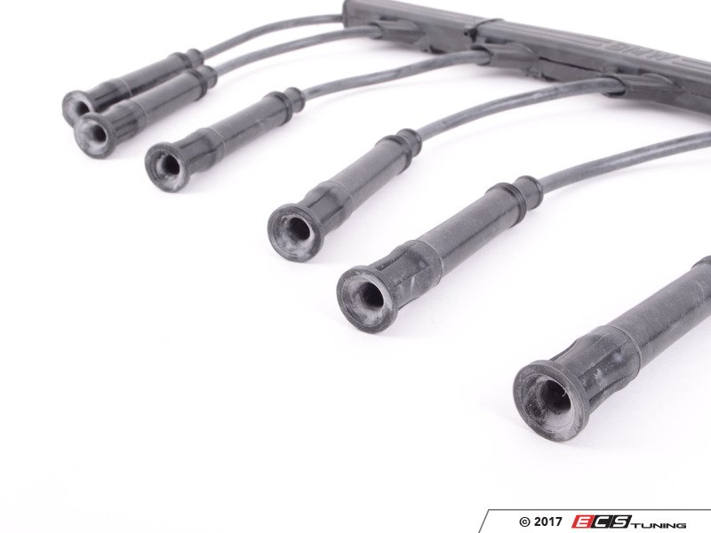 Genuine BMW 12121705714 E30 Spark Plug Wire Set (12121705714)